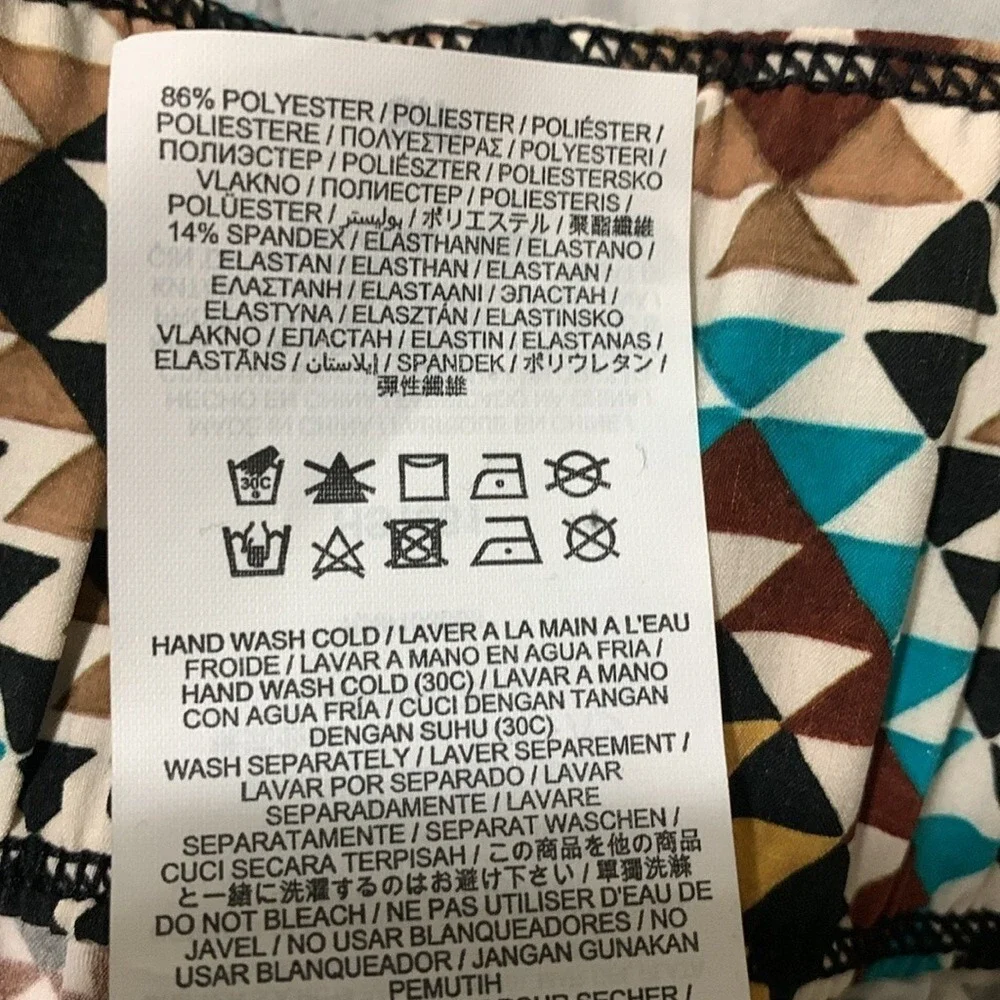 Hurley Womens Mosaic Geo Aquas 2.5 Boardshorts Small NWT HS1061 Black Girls Surf